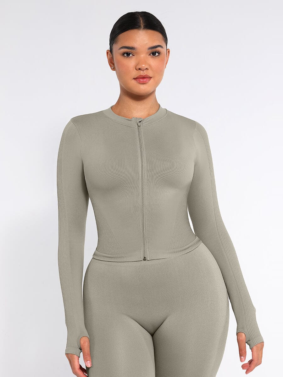 CurvedByOshun®  Seamless Full Zipper Running Top with Thumb Holes