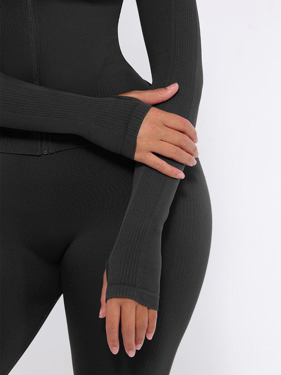 CurvedByOshun®  Seamless Full Zipper Running Top with Thumb Holes